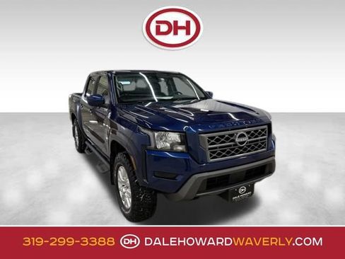 Used 2022 Nissan Frontier SV image 1