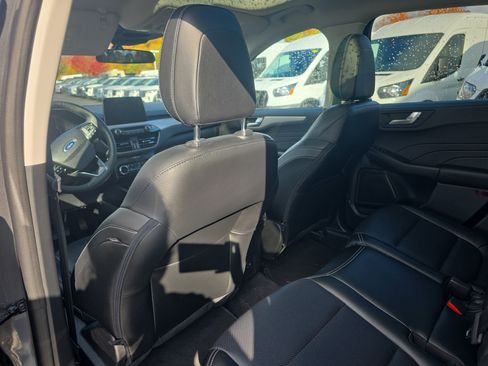 Used 2022 Ford Escape SEL w/ Technology Package image 25