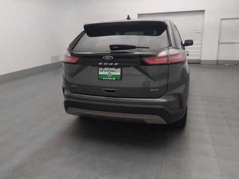 Used 2024 Ford Edge SEL image 7