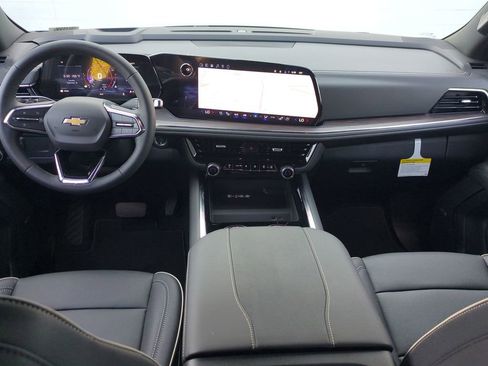 New 2026 Chevrolet Suburban Premier image 20