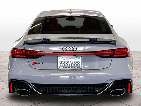 Used 2022 Audi RS 7 Sportback w/ Black Optic Package AWD/4WD image 7