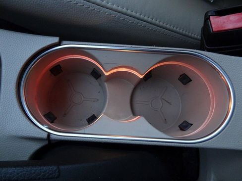 Used 2015 Ford Fiesta Titanium image 36