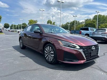 Used 2025 Nissan Altima 2.5 SV
