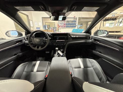 New 2026 Toyota Camry SE FWD image 23