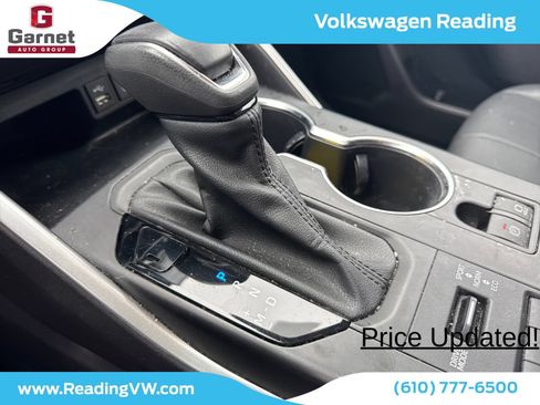 Used 2022 Toyota Highlander XLE AWD/4WD image 15
