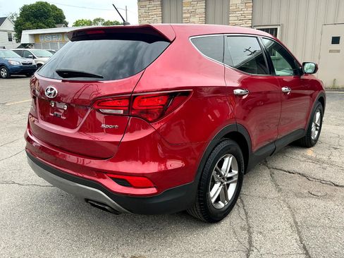 Used 2018 Hyundai Santa Fe Sport image 3