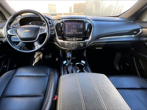 Used 2023 Chevrolet Traverse LT w/ LT Premium Package AWD/4WD image 21