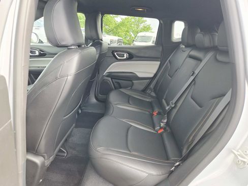 Used 2024 Jeep Compass Limited AWD/4WD image 13