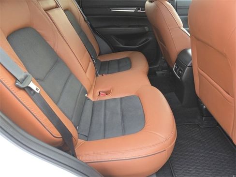 Certified 2025 MAZDA CX-5 Carbon Edition image 18
