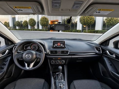 Used 2016 MAZDA MAZDA3 i Sport w/ Preferred Equipment Package FWD image 11