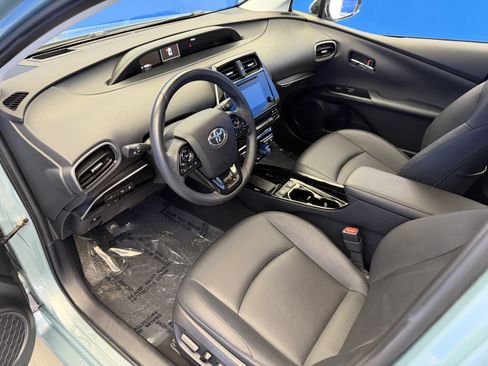 Used 2019 Toyota Prius XLE w/ Advanced Technology Package FWD image 11