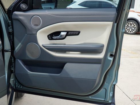 Used 2016 Land Rover Range Rover Evoque HSE Dynamic image 19