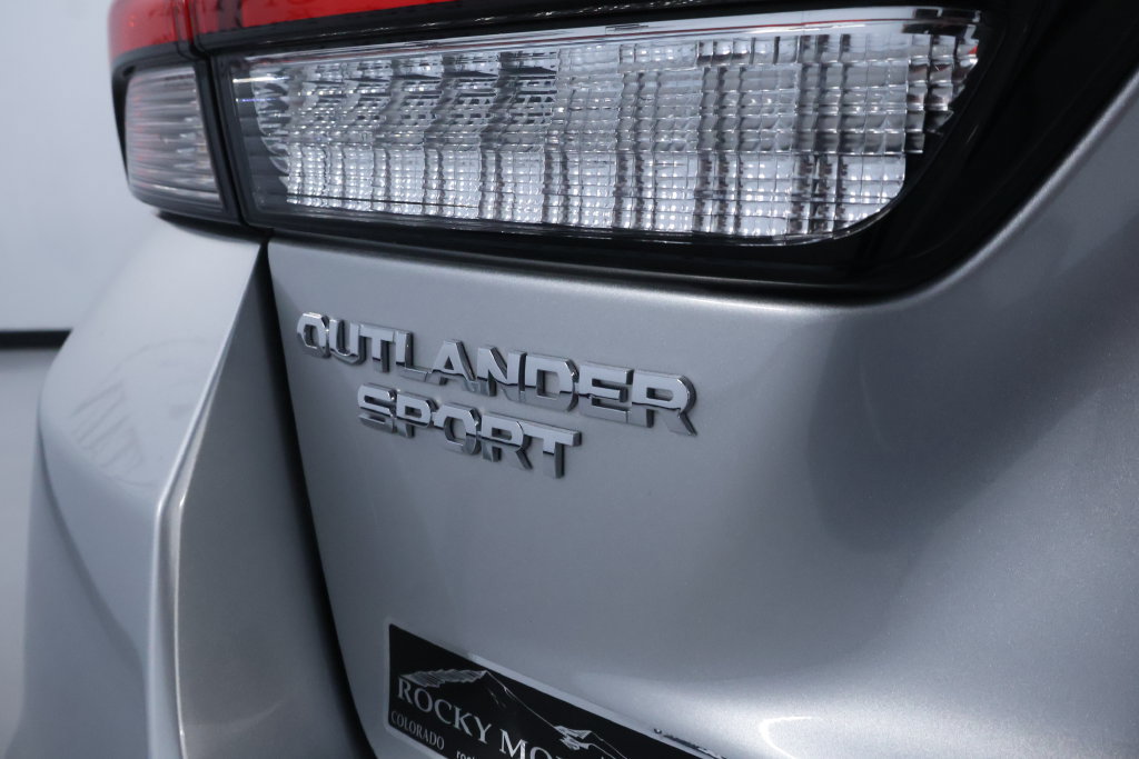 Used 2025 Mitsubishi Outlander Sport AWD image 10