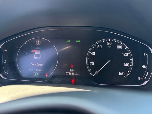 Used 2018 Honda Accord EX image 8