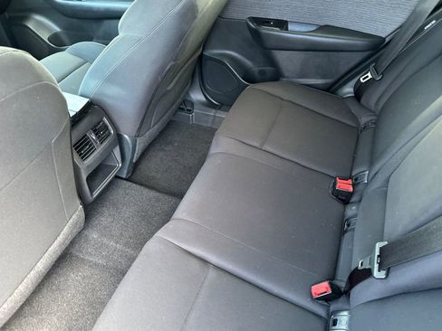 Used 2023 Nissan Rogue S image 14