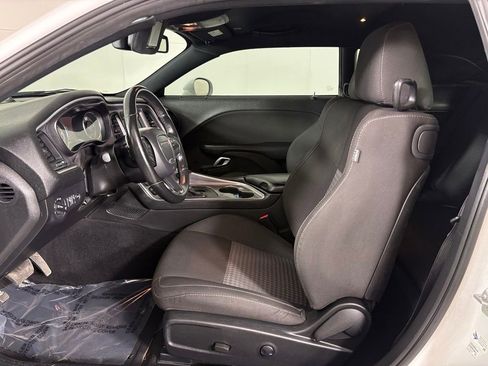 Used 2022 Dodge Challenger GT RWD image 22