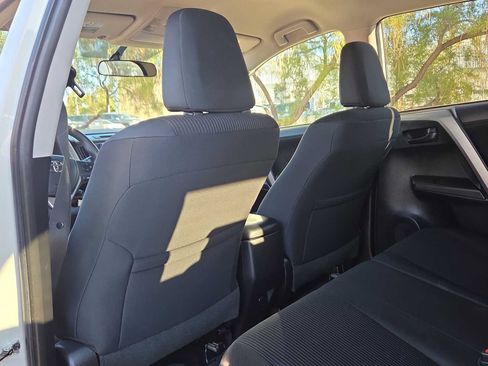Used 2016 Toyota RAV4 LE FWD image 16