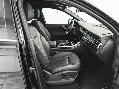 Used 2025 Audi Q7 3.0T Premium Plus AWD/4WD image 39