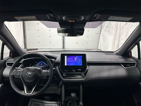 Used 2025 Toyota Corolla Cross AWD Hybrid w/ Convenience Package image 42