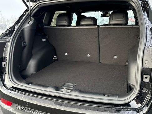 New 2026 Jeep Compass Limited image 9