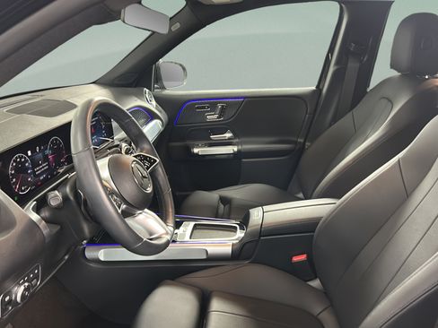 Used 2024 Mercedes-Benz GLB 250 image 10