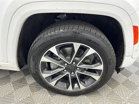 Used 2021 Jeep Grand Cherokee L Overland w/ Advanced Protech Group III image 13