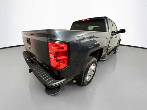 Used 2019 Chevrolet Silverado 1500 LT w/ All Star Edition AWD/4WD image 4