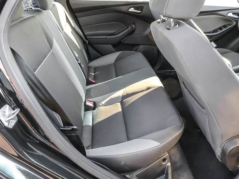 Used 2014 Ford Focus SE image 30