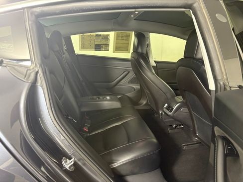 Used 2019 Tesla Model 3 Performance image 29