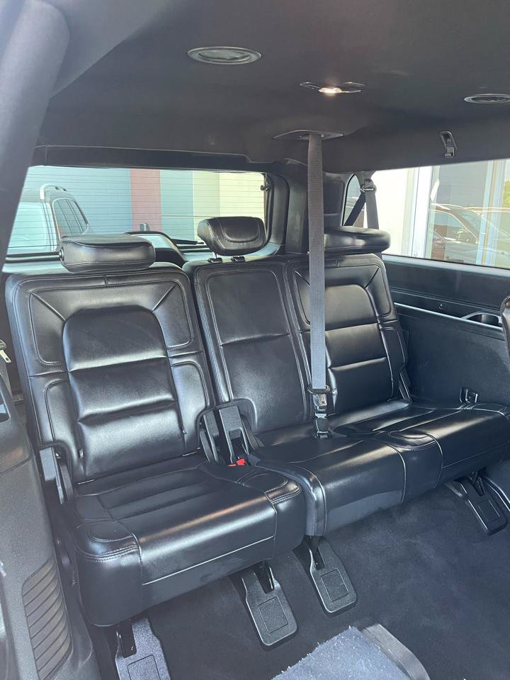 Used 2021 Lincoln Navigator L Reserve AWD/4WD image 18