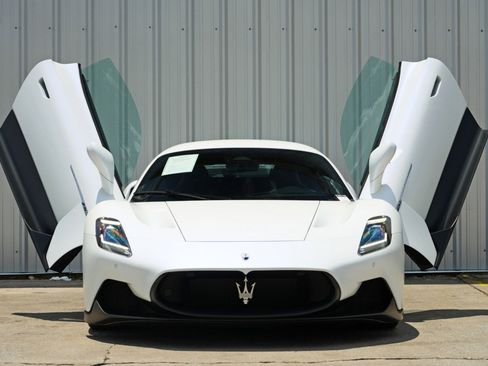 Used 2023 Maserati MC20 Coupe image 59