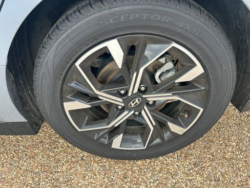 Used 2025 Hyundai Sonata SEL FWD image 9