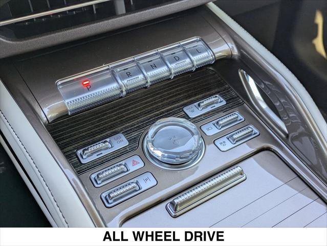 Used 2025 Lincoln Nautilus Black Label AWD/4WD image 19