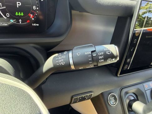 Used 2025 Land Rover Defender 110 S AWD/4WD image 35