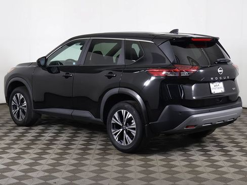 Used 2023 Nissan Rogue SV FWD image 7