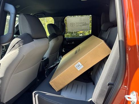 New 2025 Toyota Tacoma TRD Off-Road image 17