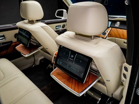 Used 2019 Rolls-Royce Cullinan image 70