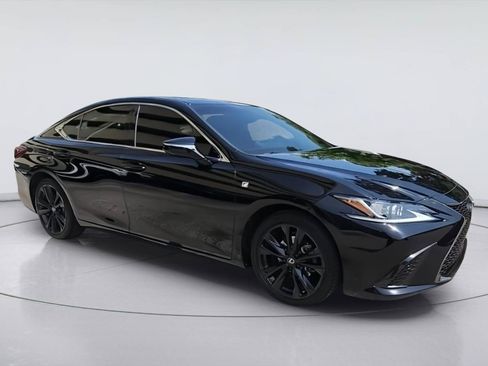 Used 2022 Lexus ES 350 F Sport w/ Accessory Package 2 FWD image 2