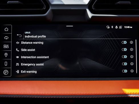 Used 2025 Lamborghini Urus SE image 86