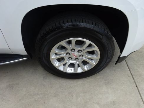 Certified 2019 GMC Yukon XL SLT w/ Open Road Package RWD image 10