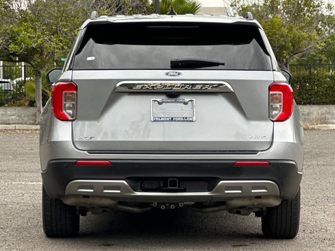 Certified 2024 Ford Explorer XLT w/ Equipment Group 202A AWD/4WD image 4