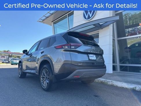Used 2023 Nissan Rogue S AWD/4WD image 6