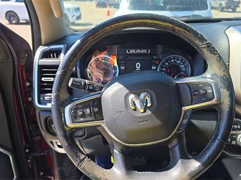 Used 2019 RAM 1500 Laramie AWD/4WD image 9
