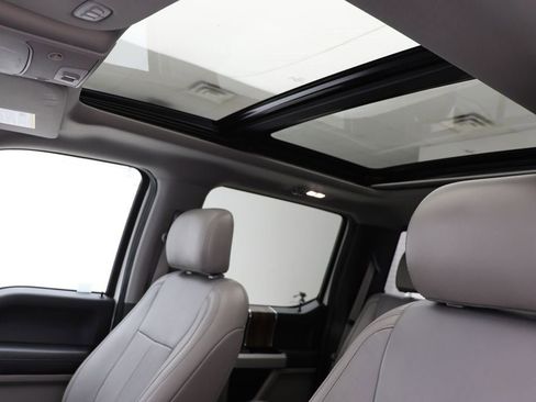 Used 2019 Ford F150 Lariat image 21