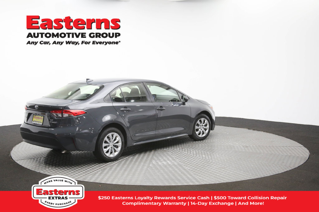 Used 2023 Toyota Corolla LE FWD image 40