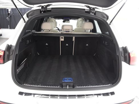 Used 2026 Mercedes-Benz GLC 300 image 29