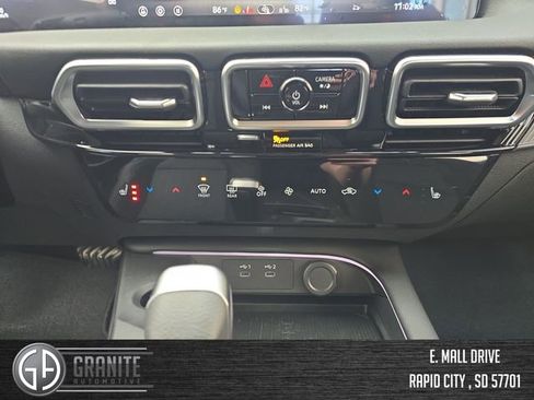 New 2026 Nissan Sentra SR w/ SR Premium Package FWD image 18