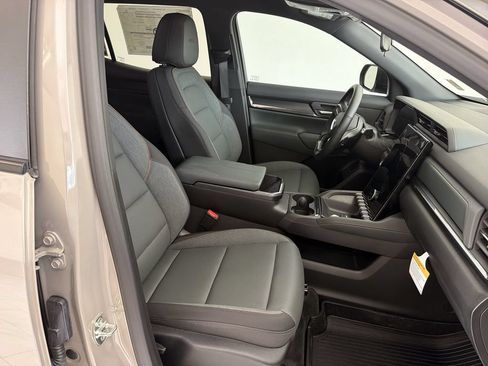 New 2026 GMC Terrain AT4 AWD/4WD image 29