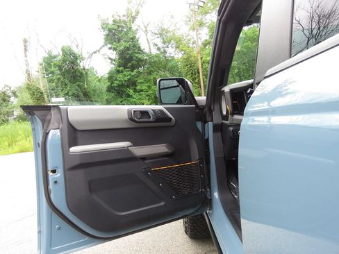 Used 2022 Ford Bronco Badlands AWD/4WD image 9