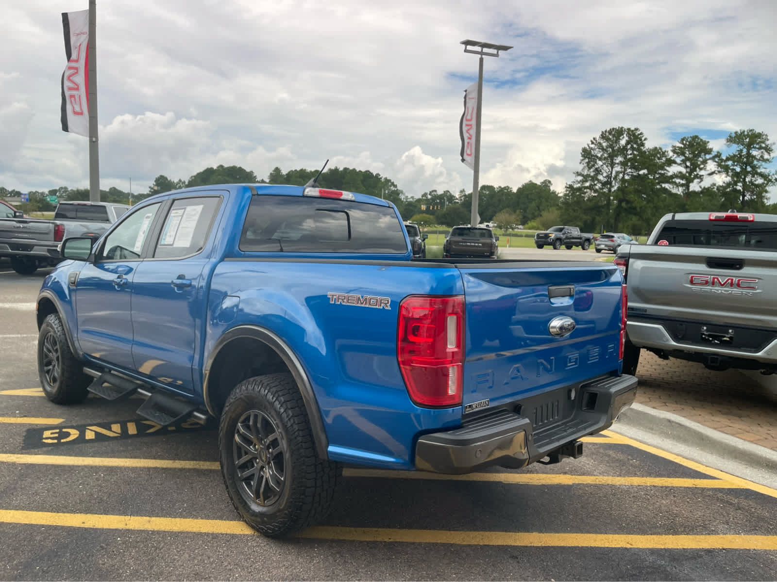 Used 2021 Ford Ranger Lariat w/ Tremor Off-Road Package AWD/4WD image 7